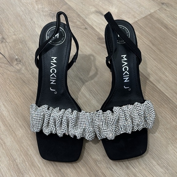 NEW Women’s Mackin J Rhinestone Sandals - Picture 2 of 6